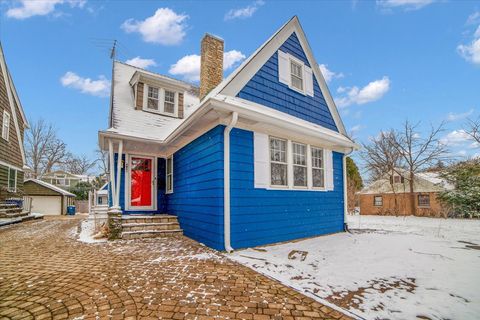 Photo of 4941 Montgomery Avenue, Downers Grove, IL 60515 (MLS # 12611575)