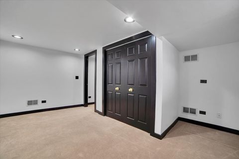 Tiny photo for 4941 Montgomery Avenue, Downers Grove, IL 60515 (MLS # 12611575)