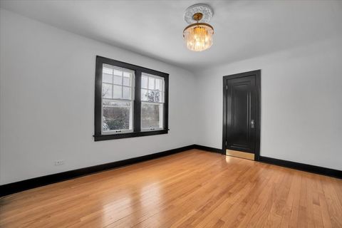 Tiny photo for 4941 Montgomery Avenue, Downers Grove, IL 60515 (MLS # 12611575)