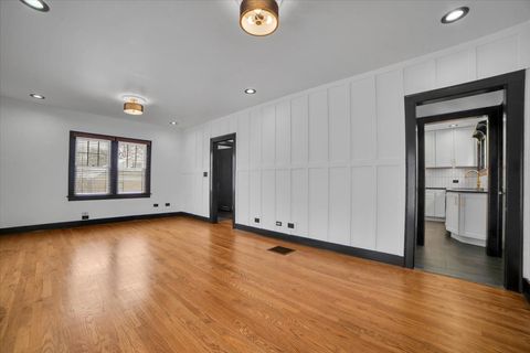 Tiny photo for 4941 Montgomery Avenue, Downers Grove, IL 60515 (MLS # 12611575)