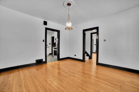 Tiny photo for 4941 Montgomery Avenue, Downers Grove, IL 60515 (MLS # 12611575)