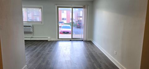 Tiny photo for 680 Marilyn Avenue #104, Glendale Heights, IL 60139 (MLS # 12498545)