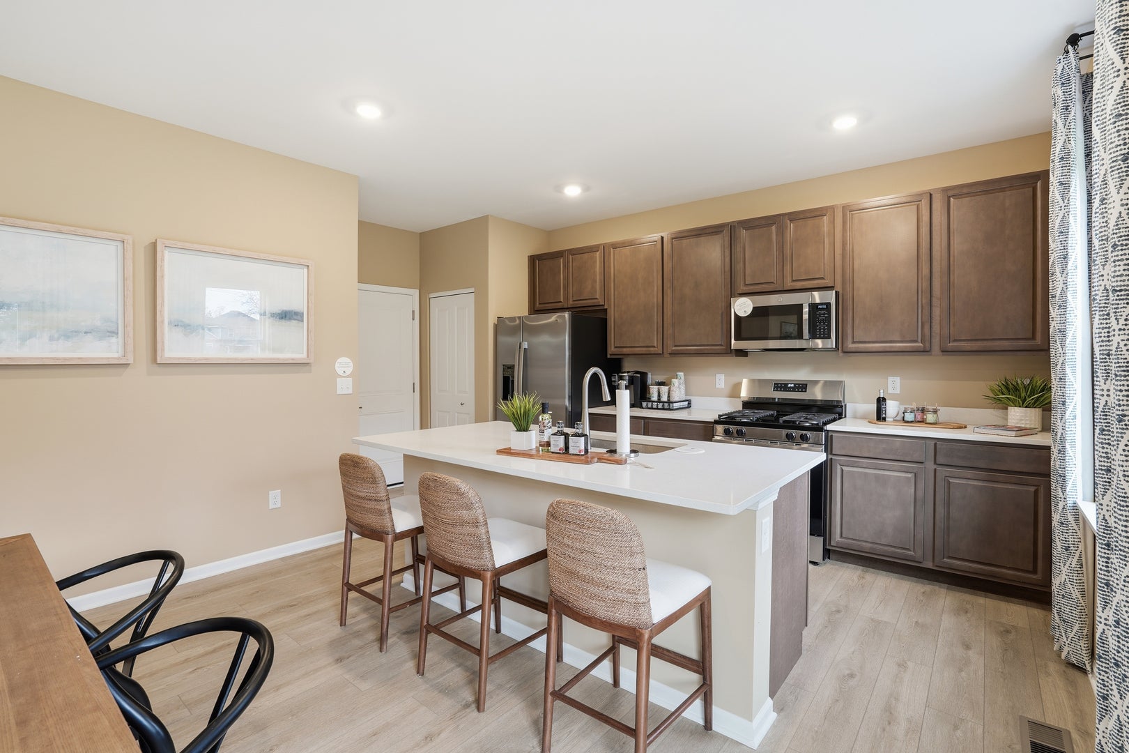 434 Hathaway Lane