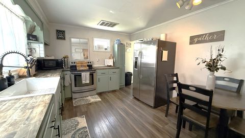 Tiny photo for 506 N Indiana Avenue, Salem, IL 62881 (MLS # 12715613)