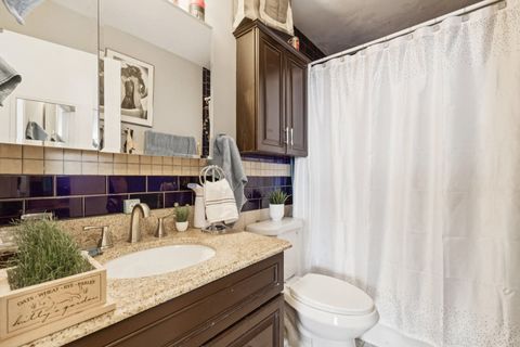 Tiny photo for 6171 N Sheridan Road #2601, Chicago, IL 60660 (MLS # 12551352)