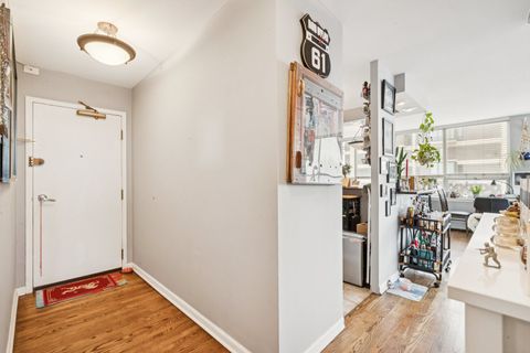 Tiny photo for 6171 N Sheridan Road #2601, Chicago, IL 60660 (MLS # 12551352)