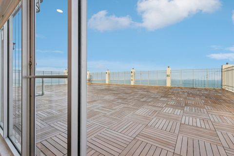 Tiny photo for 6171 N Sheridan Road #2601, Chicago, IL 60660 (MLS # 12551352)