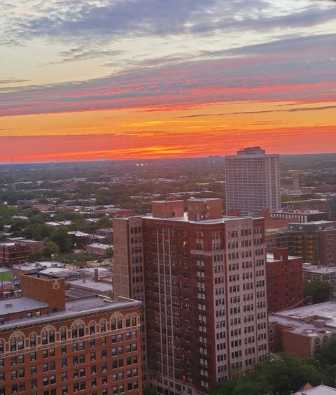 Tiny photo for 6171 N Sheridan Road #2601, Chicago, IL 60660 (MLS # 12551352)