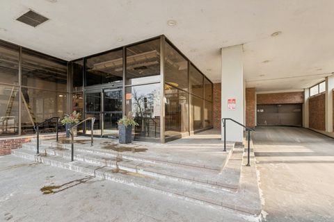 Tiny photo for 6171 N Sheridan Road #2601, Chicago, IL 60660 (MLS # 12551352)