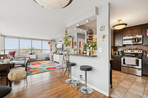 Tiny photo for 6171 N Sheridan Road #2601, Chicago, IL 60660 (MLS # 12551352)