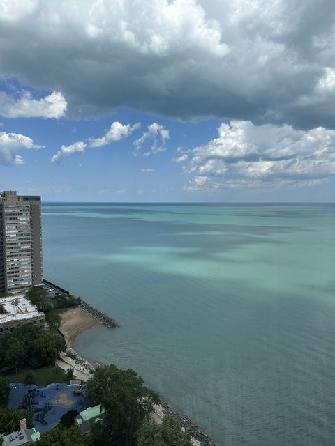 Tiny photo for 6171 N Sheridan Road #2601, Chicago, IL 60660 (MLS # 12551352)