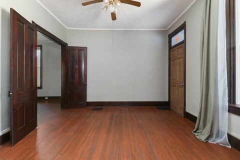 Tiny photo for 505 W Oakland Avenue, Bloomington, IL 61701 (MLS # 12635724)