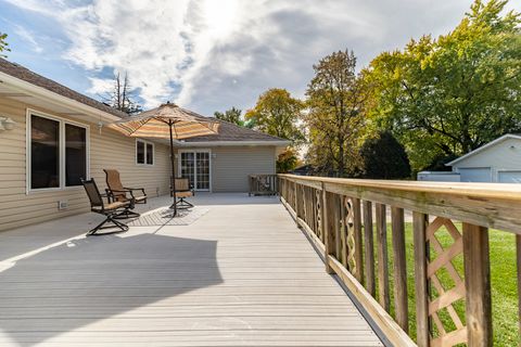 Tiny photo for 18622 Burnham Avenue, Lansing, IL 60438 (MLS # 12507808)