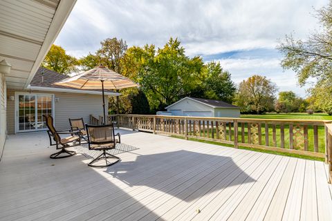 Tiny photo for 18622 Burnham Avenue, Lansing, IL 60438 (MLS # 12507808)