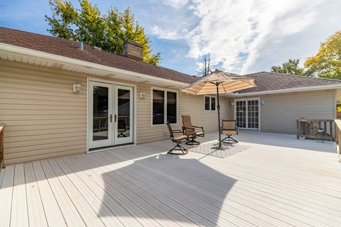 Tiny photo for 18622 Burnham Avenue, Lansing, IL 60438 (MLS # 12507808)