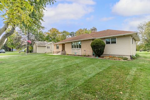 Tiny photo for 18622 Burnham Avenue, Lansing, IL 60438 (MLS # 12507808)