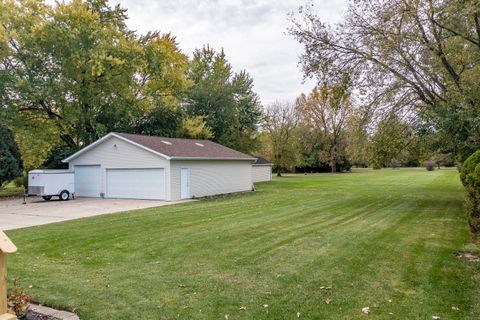 Tiny photo for 18622 Burnham Avenue, Lansing, IL 60438 (MLS # 12507808)