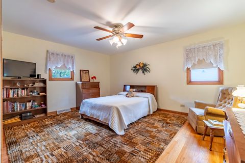 Tiny photo for 18622 Burnham Avenue, Lansing, IL 60438 (MLS # 12507808)