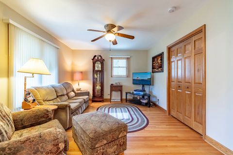 Tiny photo for 18622 Burnham Avenue, Lansing, IL 60438 (MLS # 12507808)