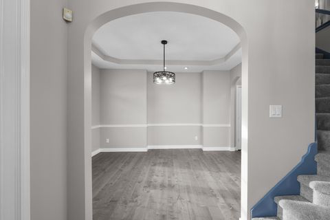 Tiny photo for 3120 Summertree Avenue, Bettendorf, IA 52722 (MLS # 100000369)