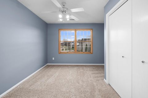 Tiny photo for 3120 Summertree Avenue, Bettendorf, IA 52722 (MLS # 100000369)