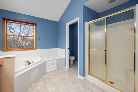 Tiny photo for 3120 Summertree Avenue, Bettendorf, IA 52722 (MLS # 100000369)