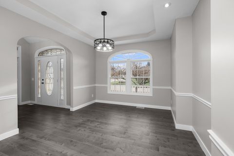 Tiny photo for 3120 Summertree Avenue, Bettendorf, IA 52722 (MLS # 100000369)