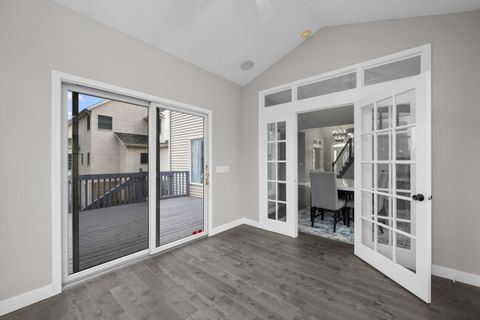 Tiny photo for 3120 Summertree Avenue, Bettendorf, IA 52722 (MLS # 100000369)