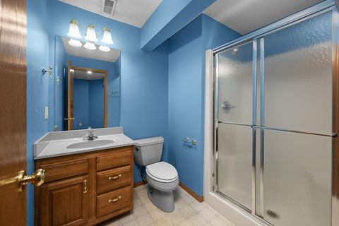 Tiny photo for 3120 Summertree Avenue, Bettendorf, IA 52722 (MLS # 100000369)