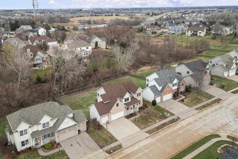 Tiny photo for 3120 Summertree Avenue, Bettendorf, IA 52722 (MLS # 100000369)