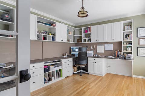 Tiny photo for 6 Deer Run, Lincolnshire, IL 60069 (MLS # 12729631)