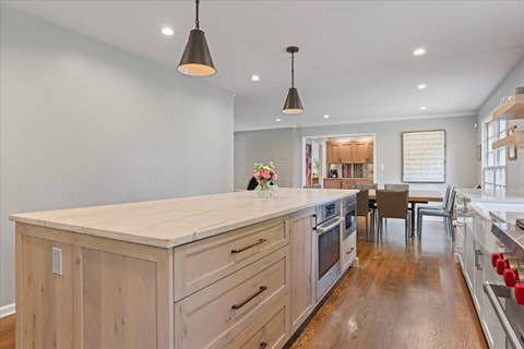 Tiny photo for 6 Deer Run, Lincolnshire, IL 60069 (MLS # 12729631)