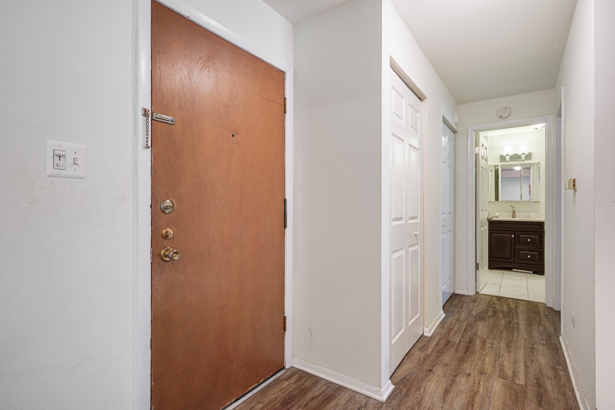 2604 N Windsor Drive 207