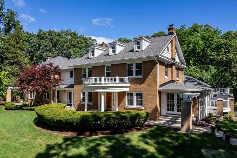 2716 Spring Creek Road