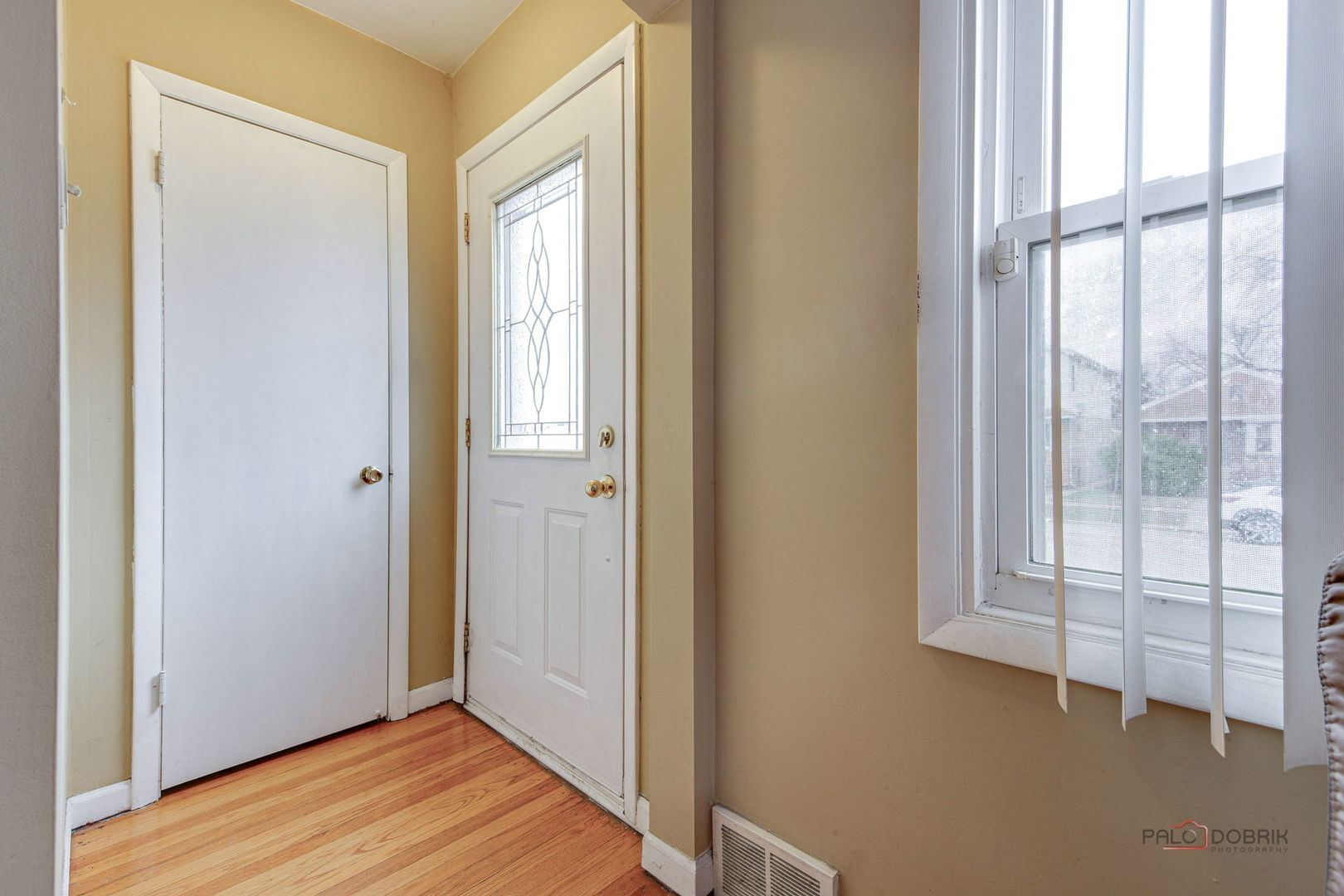 4026 Clarence Avenue