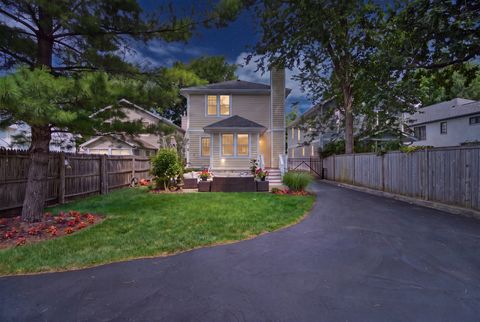 Tiny photo for 1308 Edgewood Road, Lake Forest, IL 60045 (MLS # 12715100)