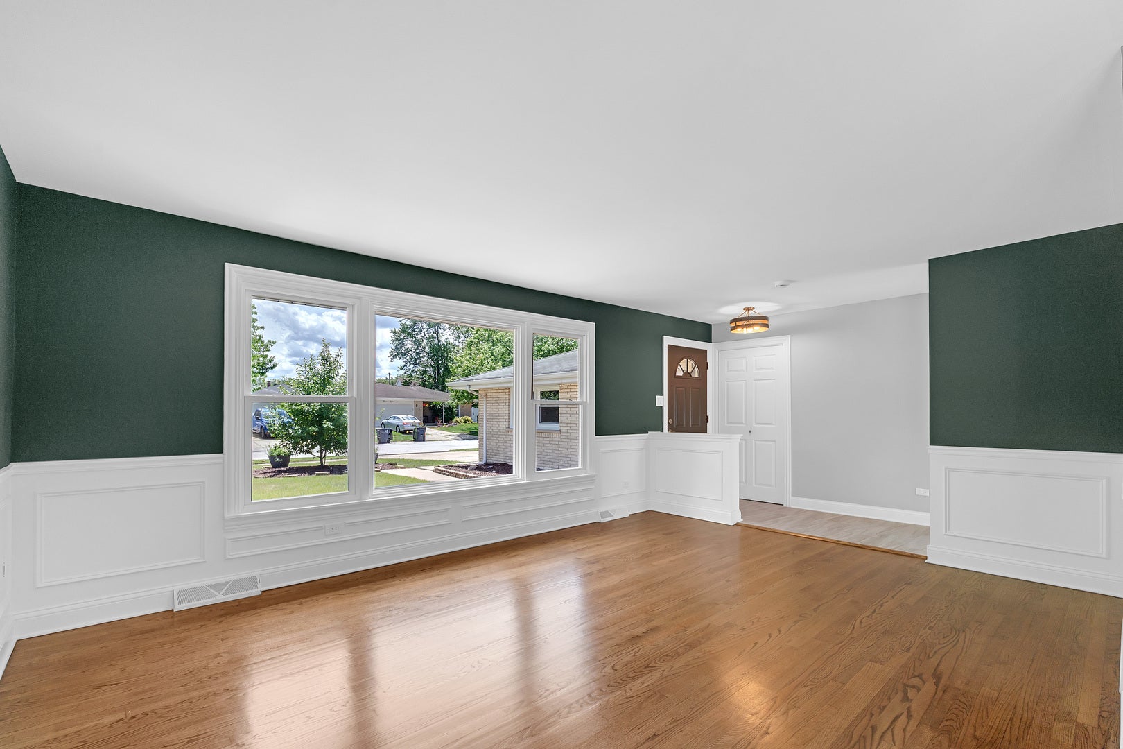1320 E 169th Place
