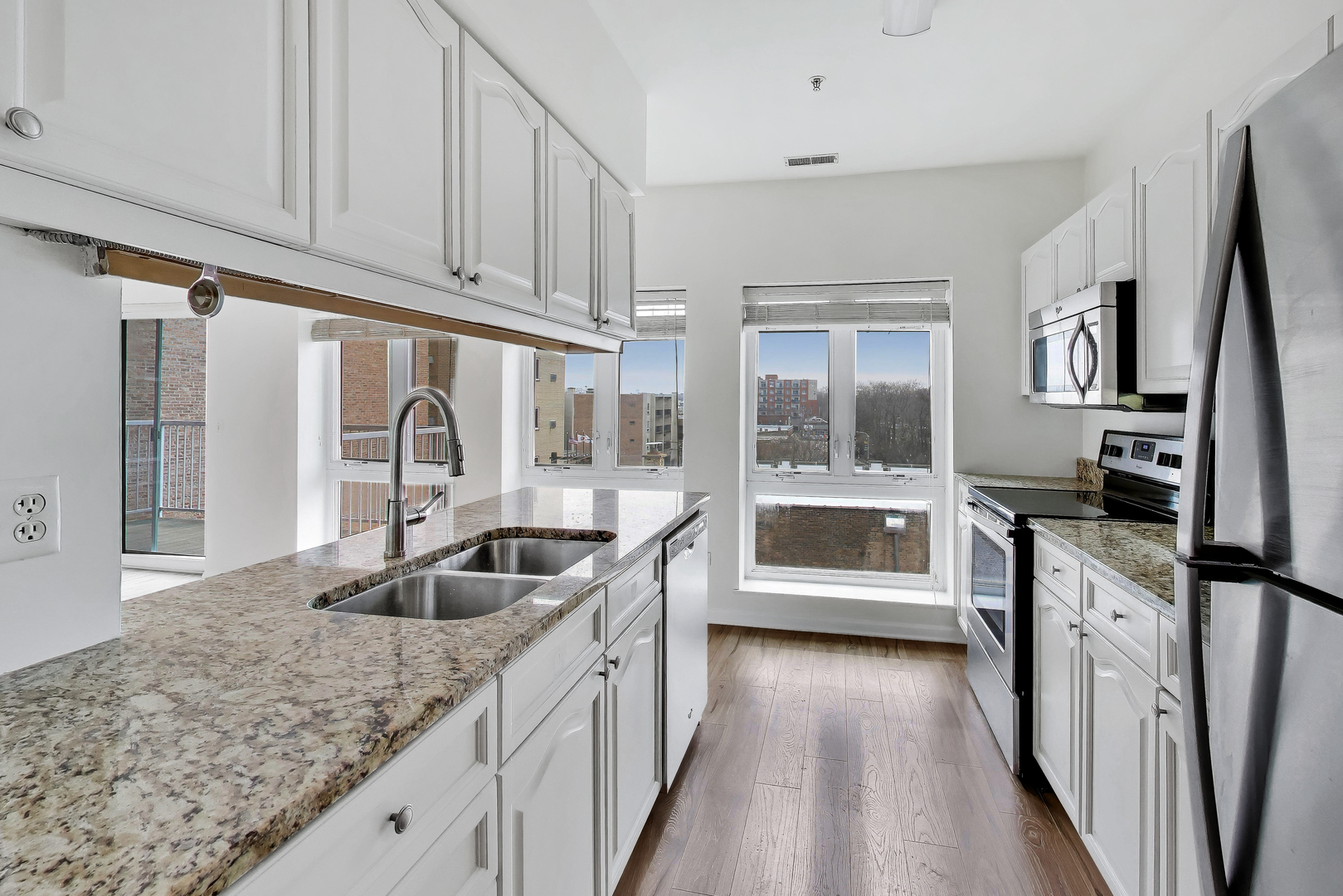 1415 Sherman Avenue 506