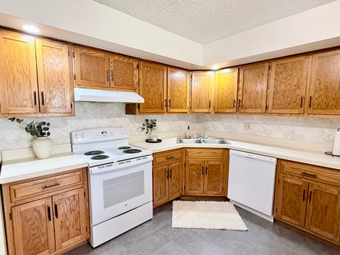 Tiny photo for 103 Caterpillar Drive #1C, Joliet, IL 60436 (MLS # 12722347)