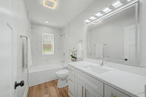 Tiny photo for 923 N MASSASOIT Avenue, Chicago, IL 60651 (MLS # 12673187)