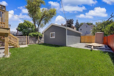 Tiny photo for 923 N MASSASOIT Avenue, Chicago, IL 60651 (MLS # 12673187)