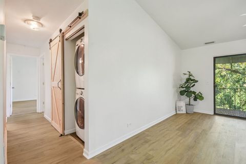 Tiny photo for 21W581 North Avenue #35, Lombard, IL 60148 (MLS # 12500432)