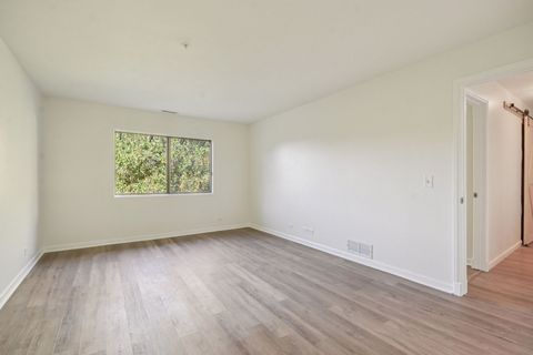 Tiny photo for 21W581 North Avenue #35, Lombard, IL 60148 (MLS # 12500432)