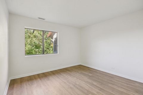 Tiny photo for 21W581 North Avenue #35, Lombard, IL 60148 (MLS # 12500432)