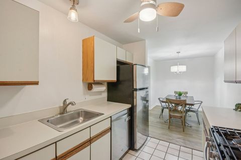 Tiny photo for 21W581 North Avenue #35, Lombard, IL 60148 (MLS # 12500432)