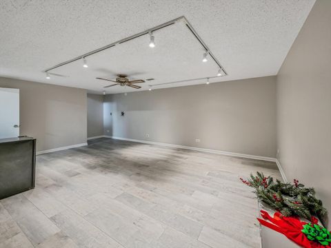 Tiny photo for 21W051 Woodview Drive, Itasca, IL 60143 (MLS # 12629326)