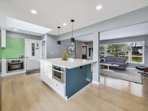 Tiny photo for 21W051 Woodview Drive, Itasca, IL 60143 (MLS # 12629326)