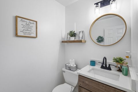 Tiny photo for 150 Wilson Way, South Elgin, IL 60177 (MLS # 12633483)