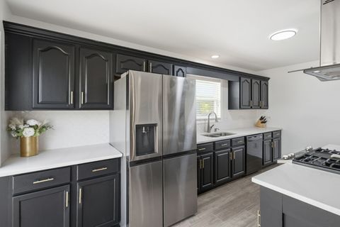 Tiny photo for 150 Wilson Way, South Elgin, IL 60177 (MLS # 12633483)