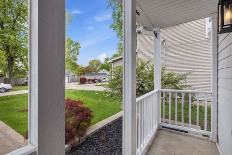 Tiny photo for 150 Wilson Way, South Elgin, IL 60177 (MLS # 12633483)